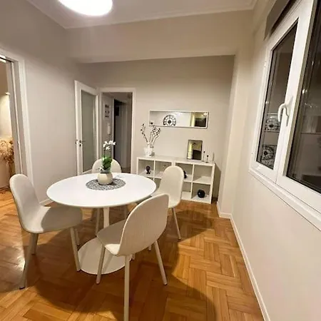 Emst Apartment Athens Exterior photo