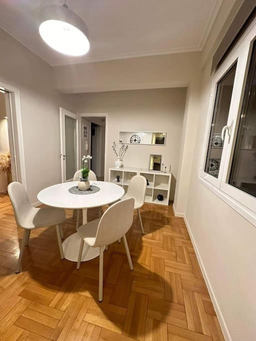 Emst Apartment *